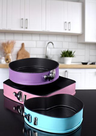  Kek Kalıbı Kelepçeli 3 Boy Kalp Kare Yuvarlak 3 Renkli 3'lü Kek Kalıbı Seti