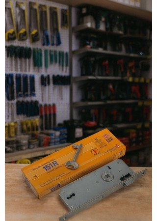 Kale 151R Ekstra Gömme Kapı Kilidi Tek Anahtarlı  Rumanlı 35 mm Nikel