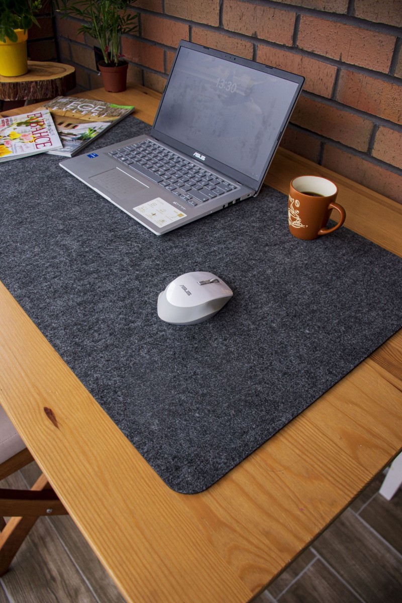 Masa Üstü Düzenleyici Bilgisayar ve Mouse Matı Pad 50x100 Cm Antrasit Masa Üstü Düzenleyici Bilgisayar ve Mouse Matı Pad 50x100 Cm Antrasit