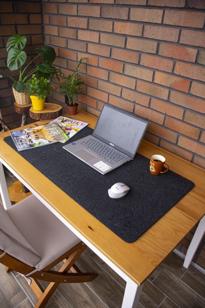 Uzay Desenli Çalışma Masası Düzenleme Pedi, Masa Üstü Düzenleyici Mat Antrasit 50x100 Cm Uzay Desenli Çalışma Masası Düzenleme Pedi, Masa Üstü Düzenleyici Mat Antrasit 50x100 Cm