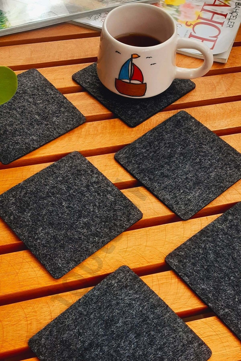 Şık Keçe Kare Bardak Altlıkları Antrasit 6'lı Set Şık Keçe Kare Bardak Altlıkları Antrasit 6'lı Set